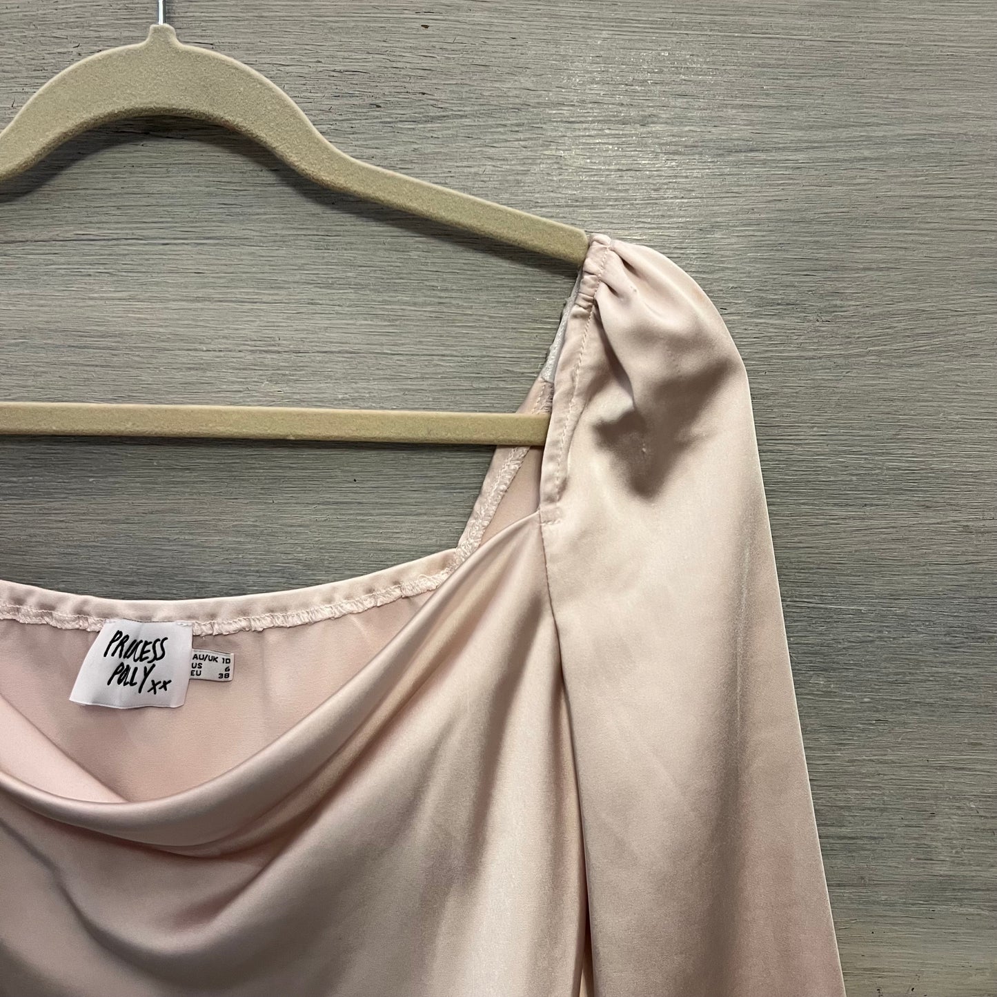 Princess Polly Satiny Champagne Cropped Top Blouse Size 6 Like New