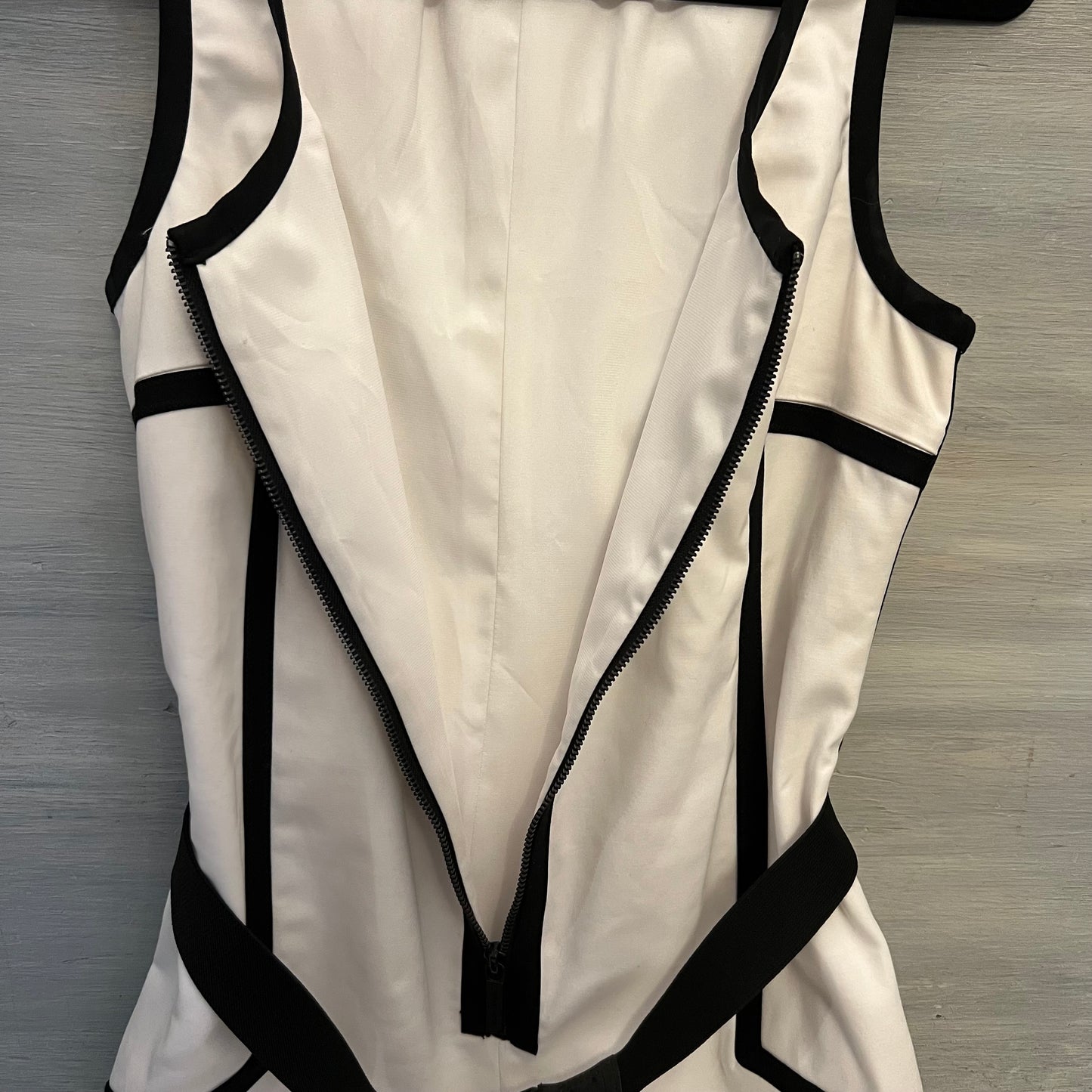 Michael Kors White Black Trim Sleeveless Dress Size 8 Good Condition