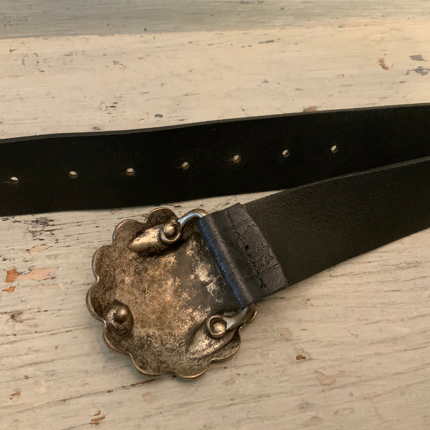 Maurices Italian Black Leather Embossed Belt w/ Brushed Silver Buckle Size Large Good Condition