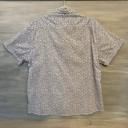 IZOD Triangle Confetti Print Short Sleeve Buttons Down Shirt XL Like New