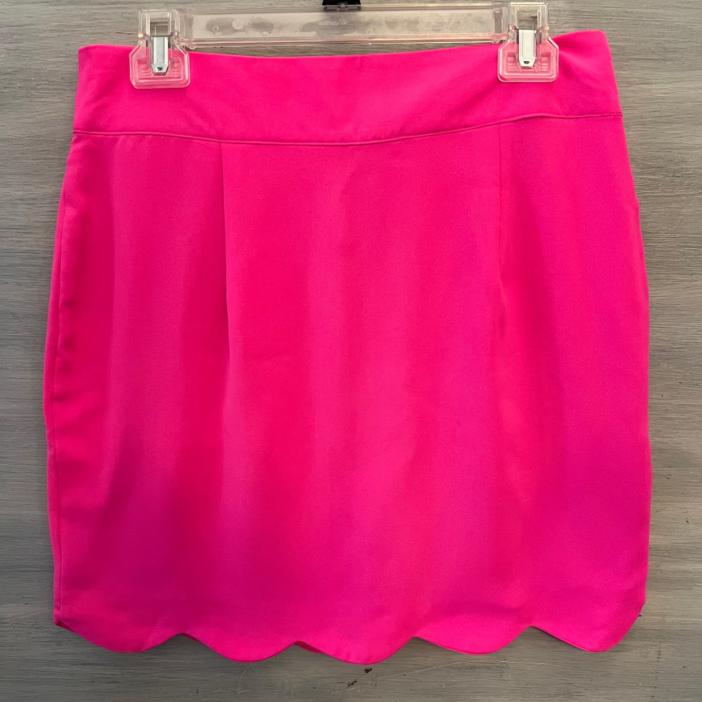 HYFVE Hot Pink Scalloped Mini Skirt Size Large Good Condition