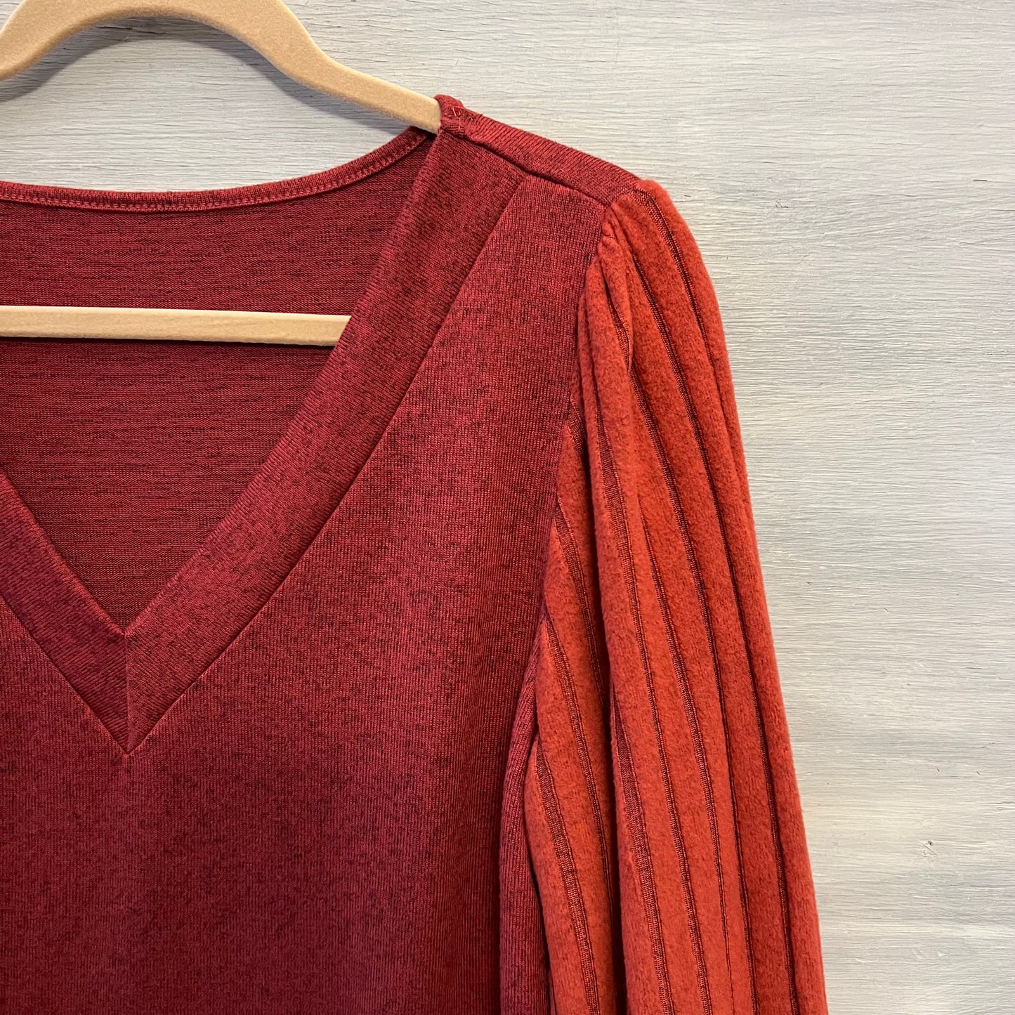 SHEIN Rust Vneck Ribbed Balloon Sleeve Light Knit Sweater Size XL Like New