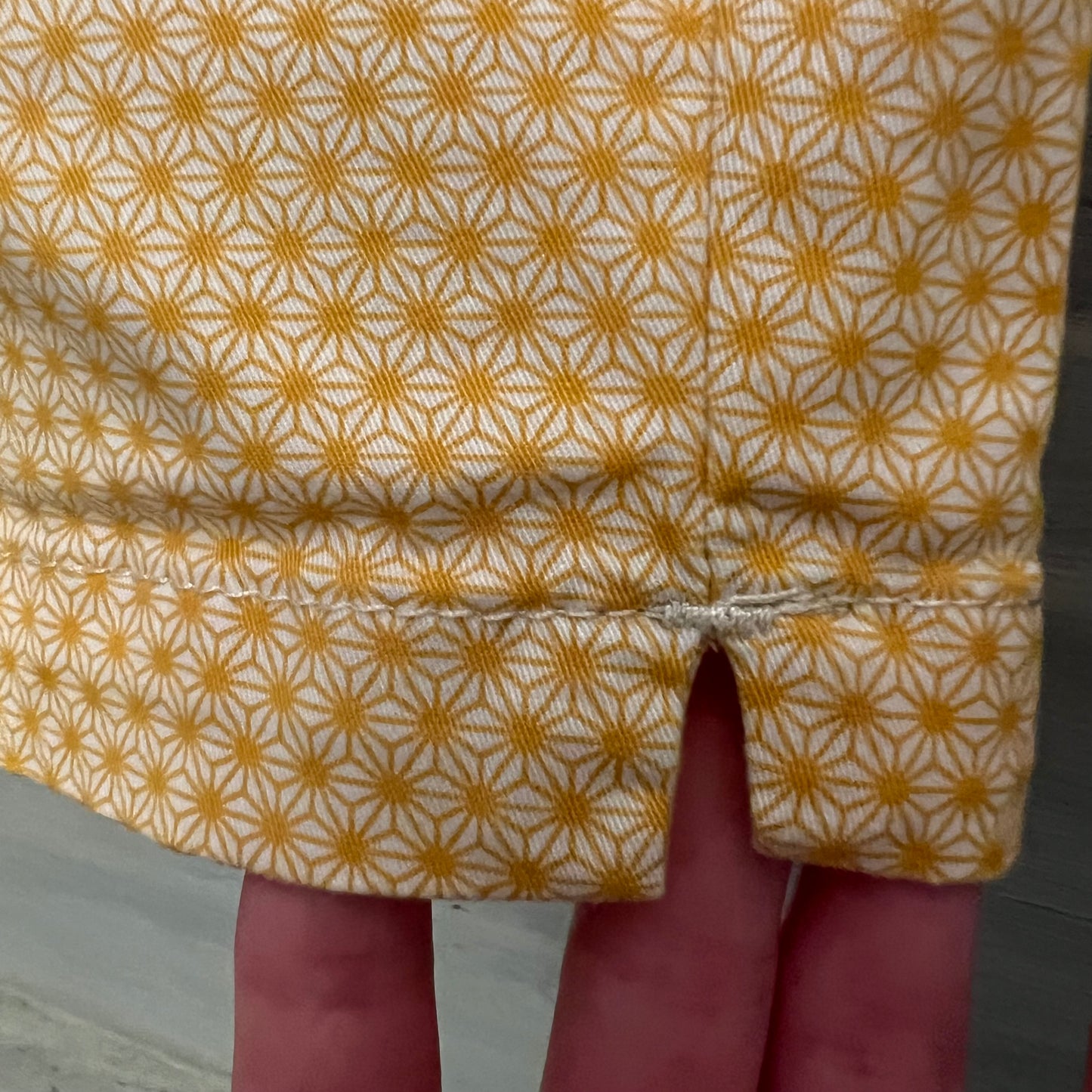 Lee 97% Cotton Geometric Daisy Print Regular Fit Mid Rise Shorts Size 16 Medium Good Condition