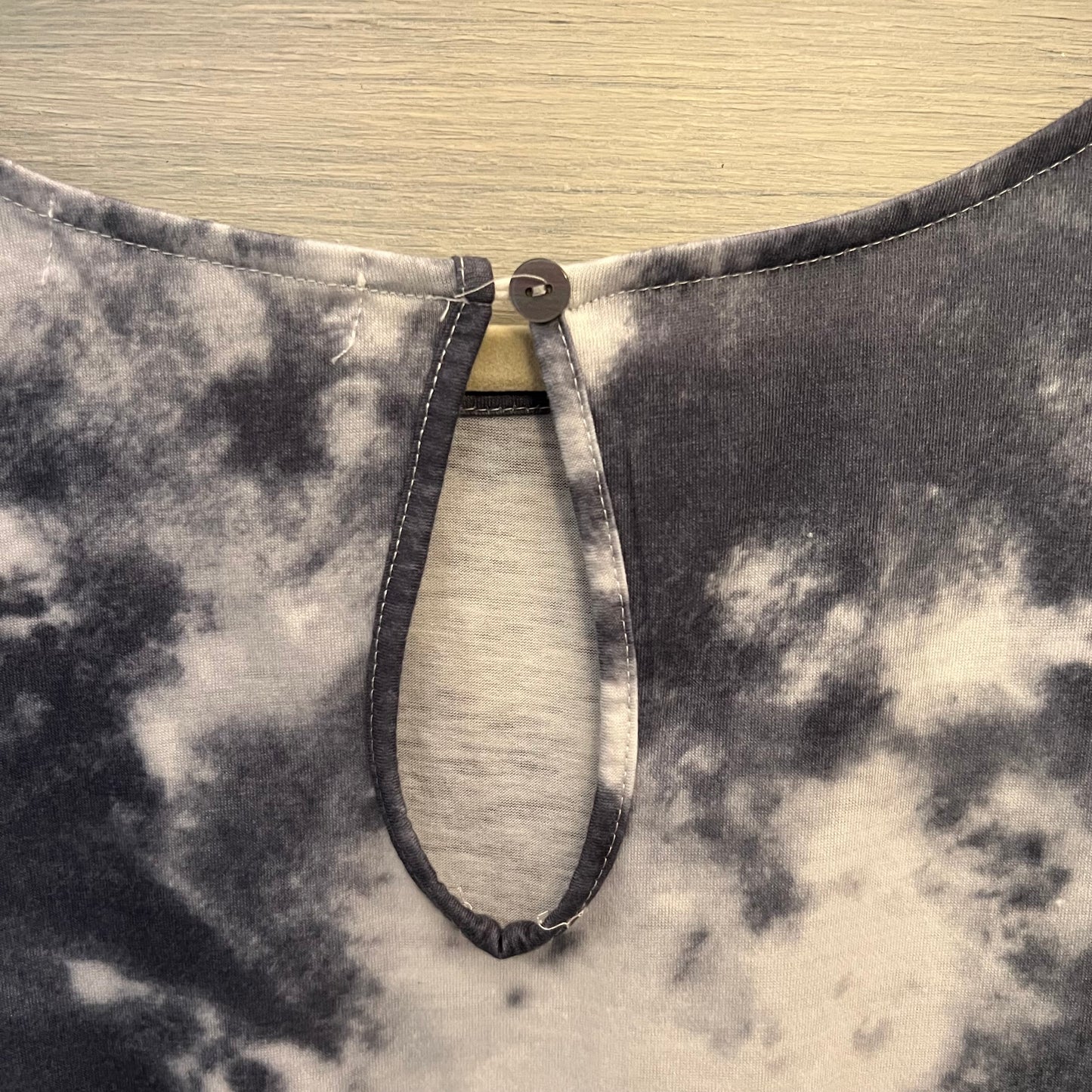 Anrabess Smokey Gray White Tie Dye Elastic Waist Romper Size 2XL Good Condition
