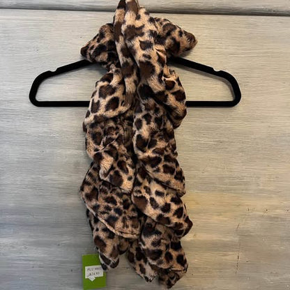 IYQ Faux Fur Leopard Print Scarf New with Tag
