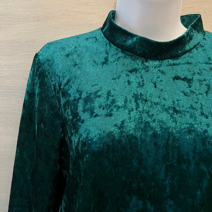 Tiana B. Emerald Green Crushed Velvet Long Sleeve Mini Dress Size 10 Good Condition