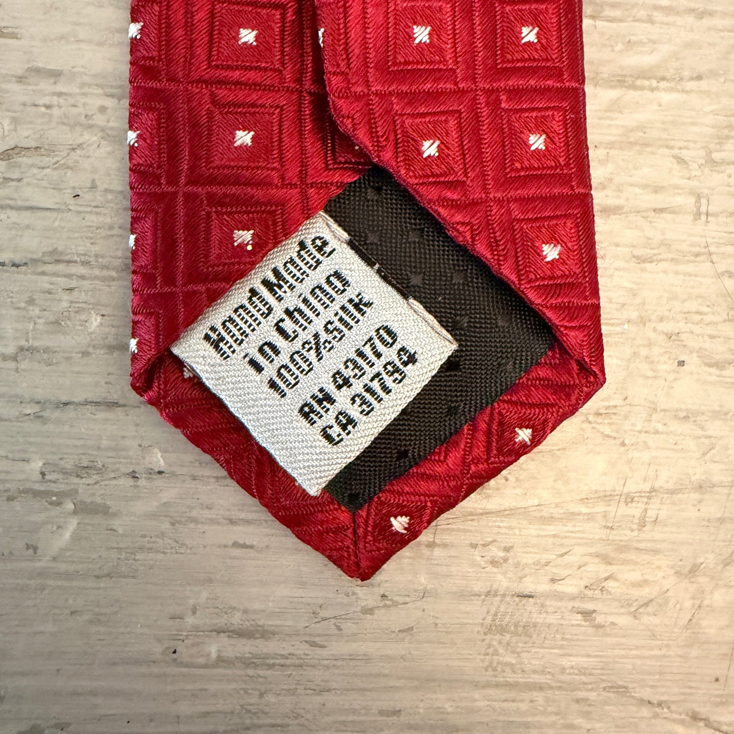 Geoffrey Beene 100% Silk Red w/ White Geometric Check Pattern Necktie 58" New with Tags