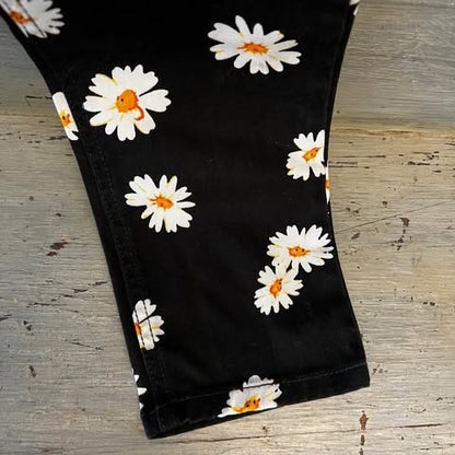 Forever 21 Black Daisy Print Skinny Jeans Size 28 Good Condition