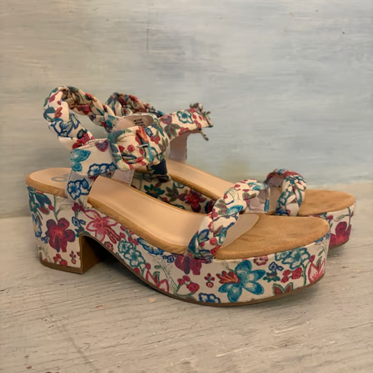 SO Goods for Life Briellee Floral Boho Platform Sandal Size 9.5 Good Condition