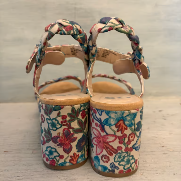 SO Goods for Life Briellee Floral Boho Platform Sandal Size 9.5 Good Condition