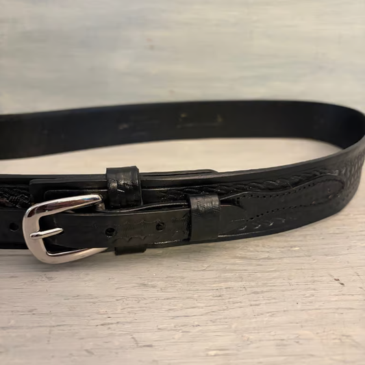 Guide Gear Genuine Black Leather Embossed Weave Pattern Belt 42” Good Condition