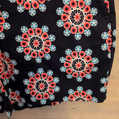 Crown & Ivy 98% Cotton Multicolor Geometric Floral Medallion Print Chino Shorts Size 6 Like New