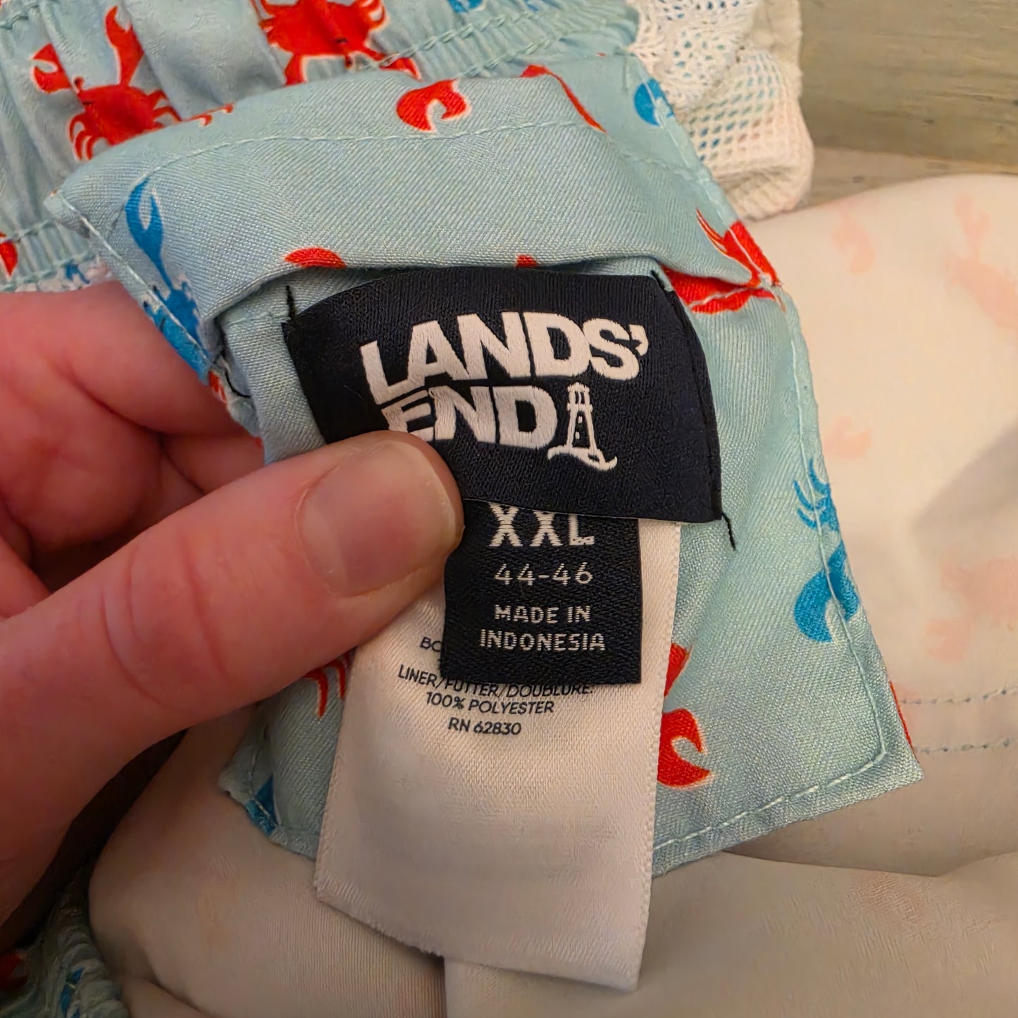 Land's End Men's Light Blue Multicolor Crab Print Swim Trunks Size XXL(44-46) Good Condition