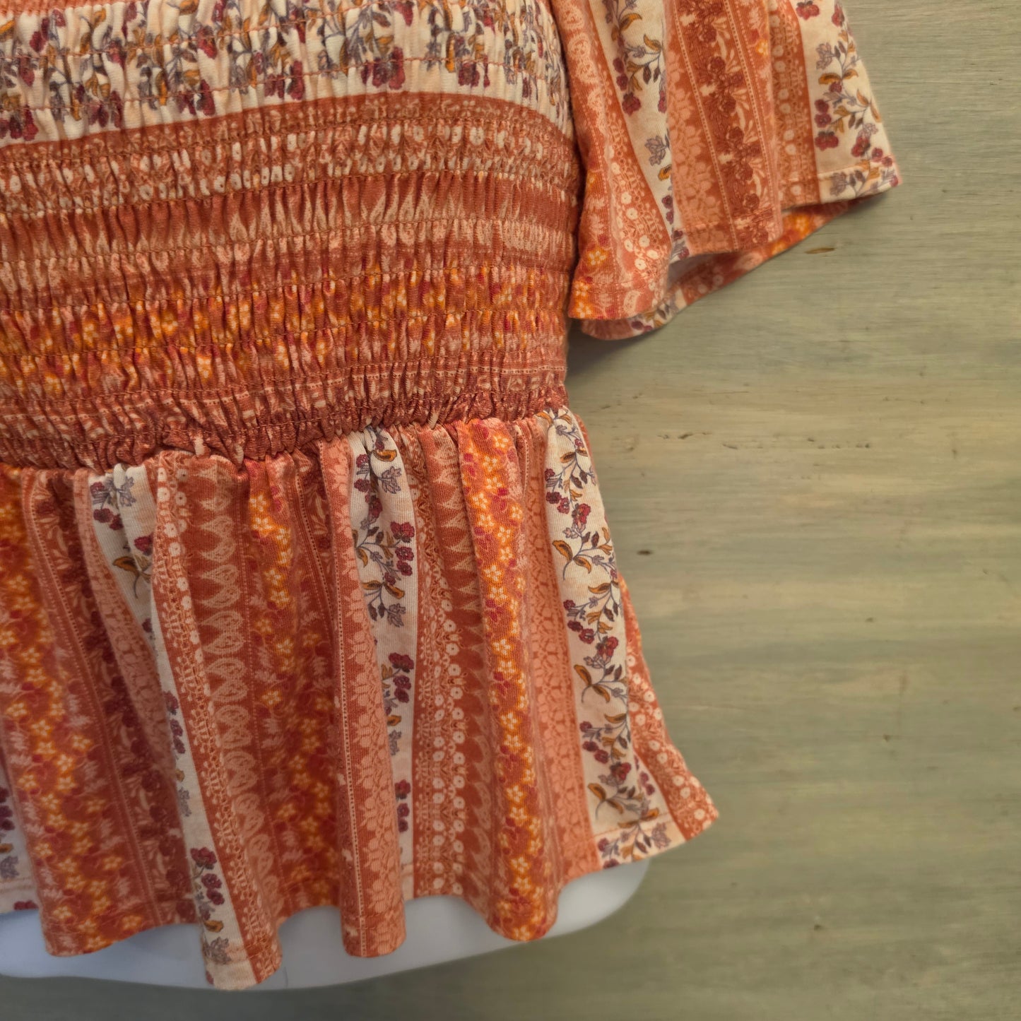 Gypsy & Moondust Multicolor Floral Print Smocked Peplum Cropped Top Size XS Good Condition