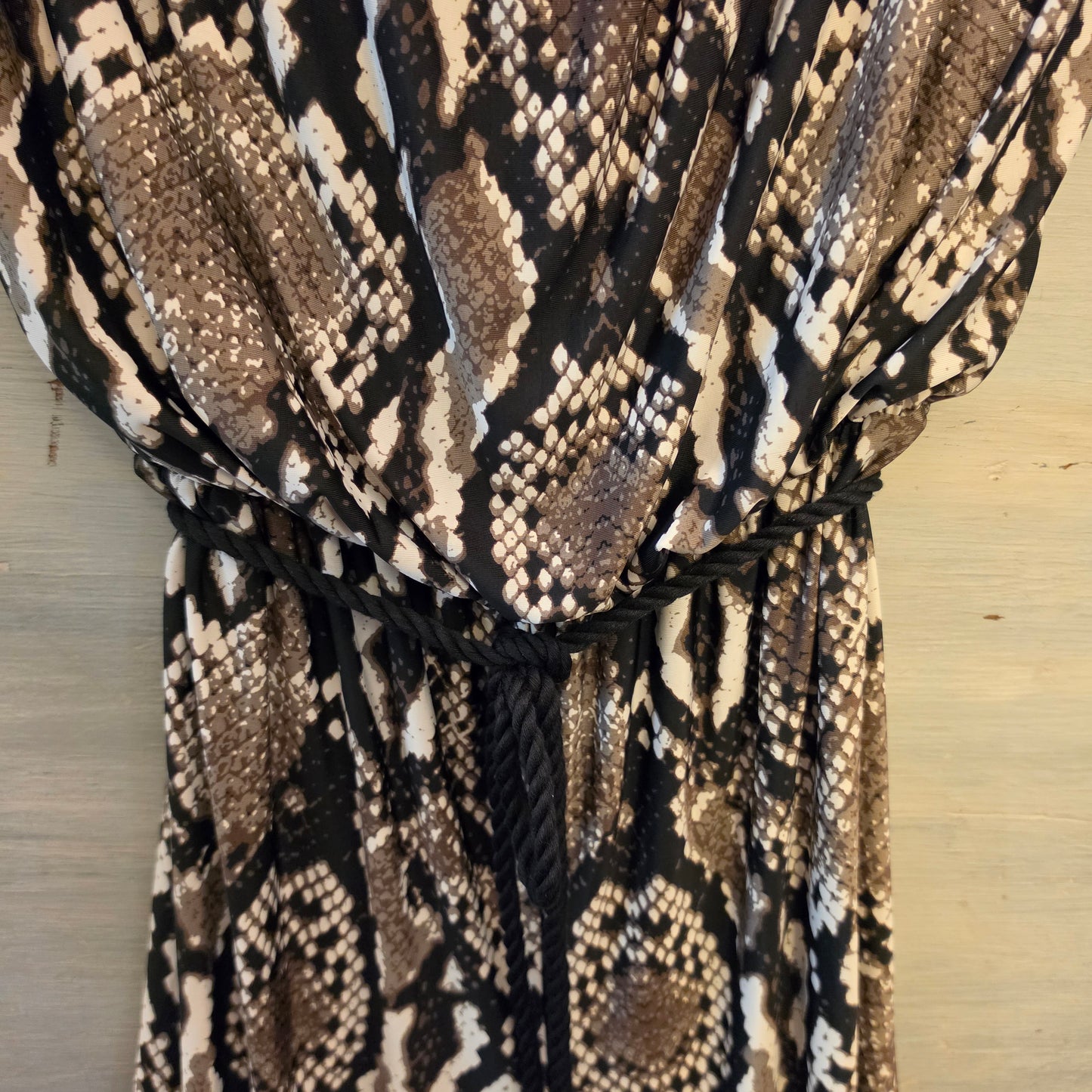 Sandiva Faux Snakeskin Strapless Tie Waist Wide Leg Jumpsuit Size XL Good Condition