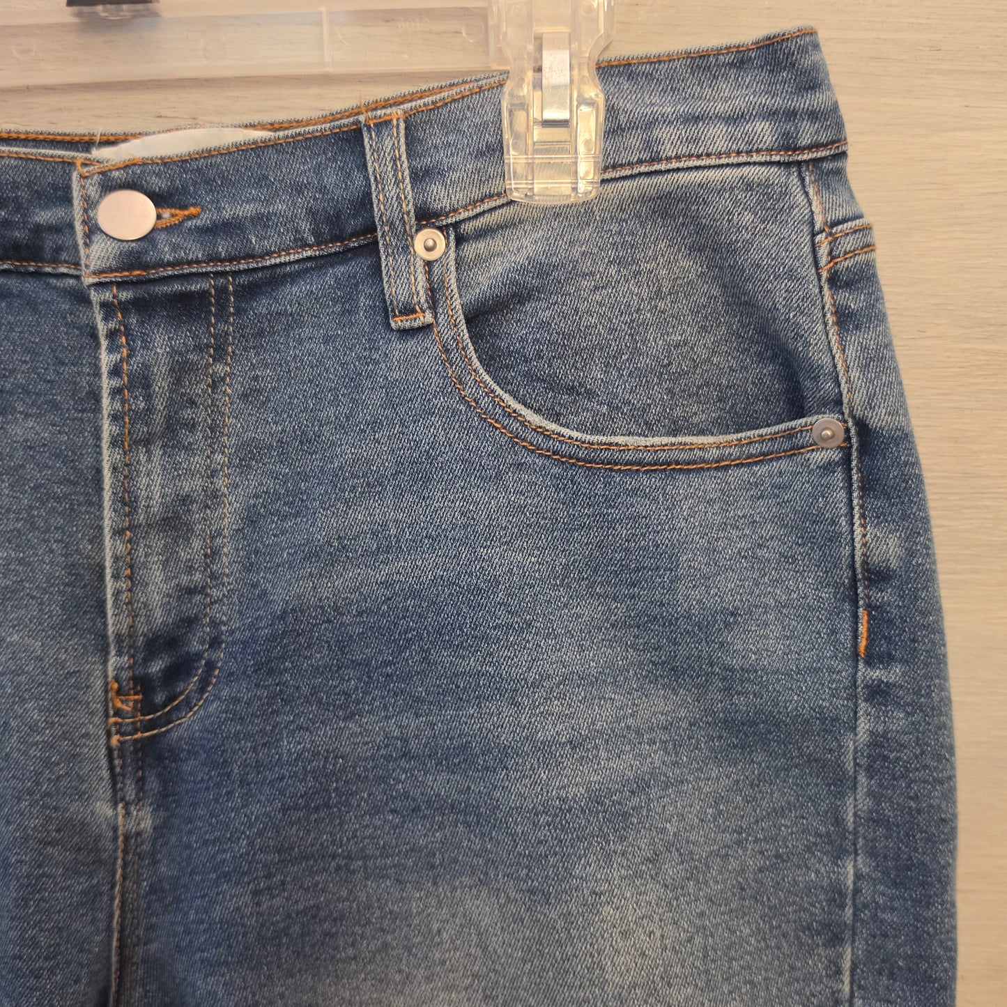 Fashion Nova Medium Wash Frayed Hem Denim Carlsbad Bermuda Shorts Size 13 New with Tags