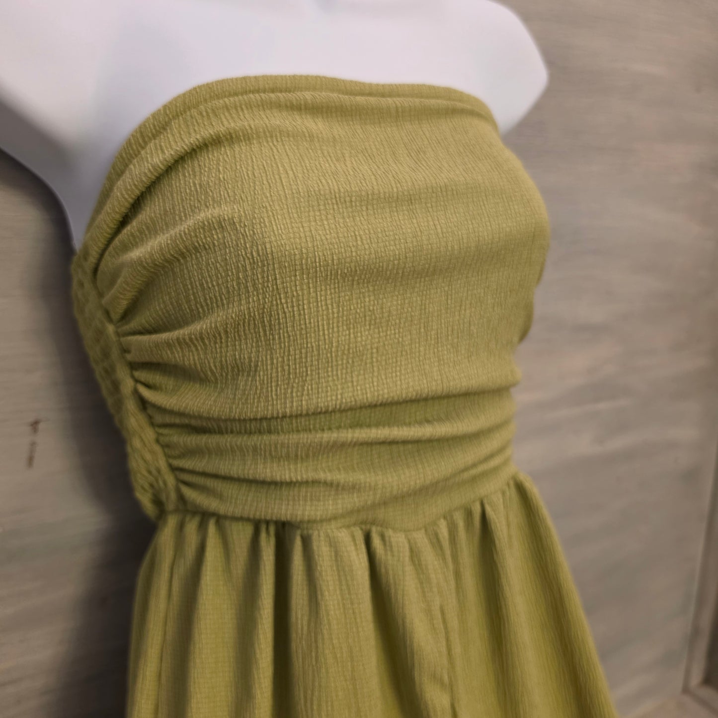 Shein Chartreuse Green Crepe Ruched Strapless Wide Leg Jumpsuit Size Small Good Condition
