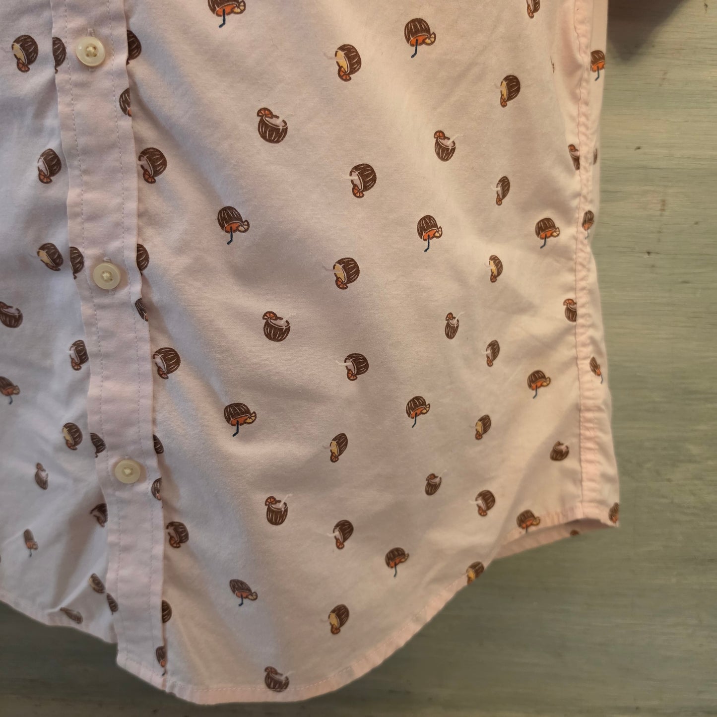 Goodfellow 97% Cotton Coconut Print Short Sleeve Button Down Shirt Size Large Good Condition
