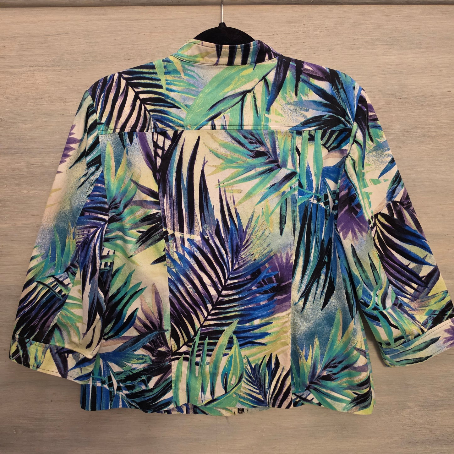 Chico's 98% Cotton Multi Color Abstract Palm Leaf Zip Up Jacket Size 2 Good Condition