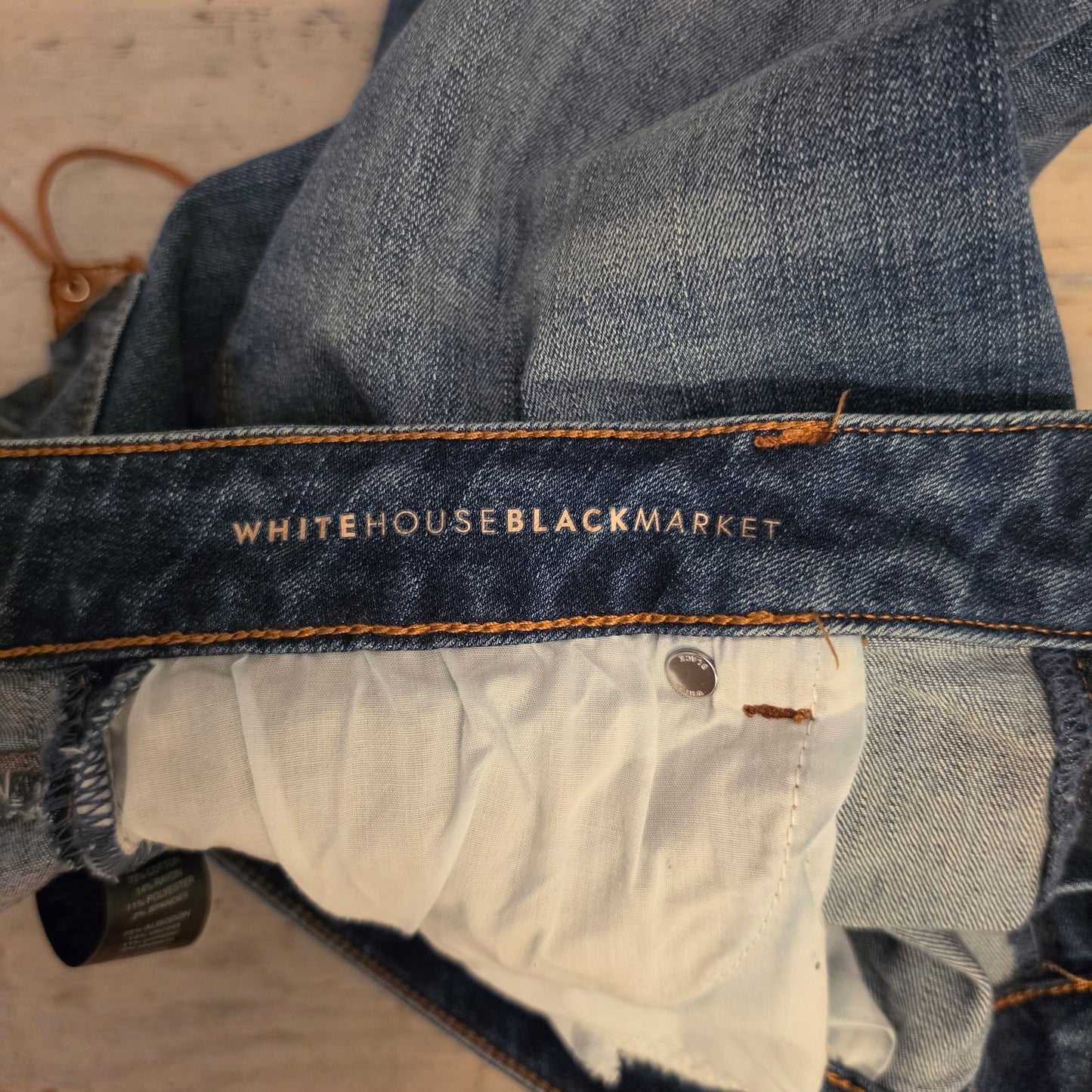 White House Black Market 73% Cotton "The Skimmer" Denim Skinny Jeans Size 10 Good Condition