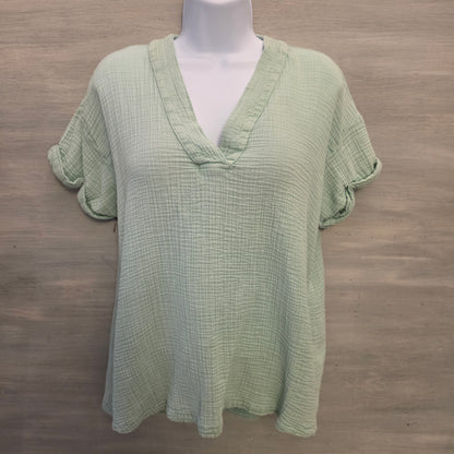 Wonderly 100% Cotton Sage Green Muslin Vneck High Low Blouse Size Medium Good Condition