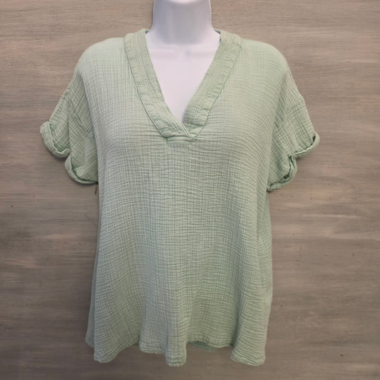 Wonderly 100% Cotton Sage Green Muslin Vneck High Low Blouse Size Medium Good Condition