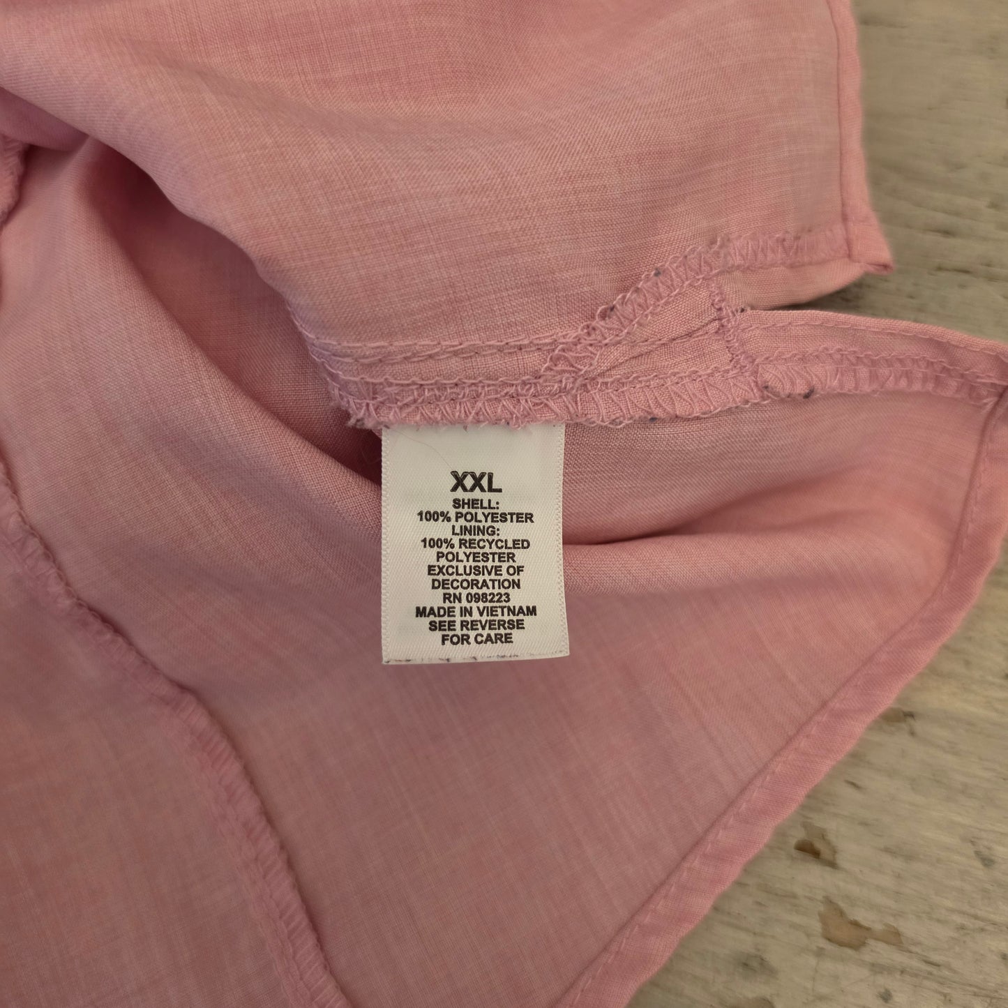 Magellan Outdoors Pink Classic Fit Fish Gear Button Down Shirt Size XXL Good Condition