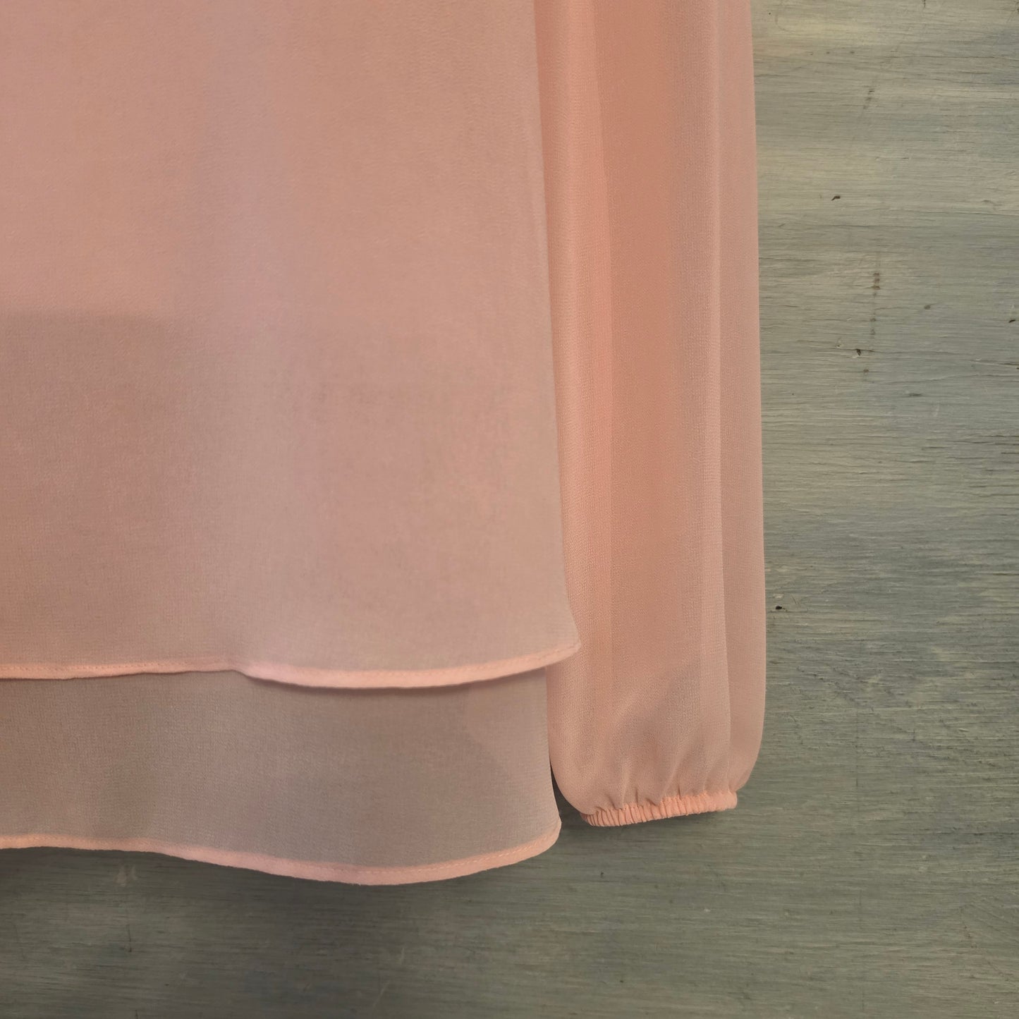Anne Klein Peach Sheer Layered Balloon Sleeve Blouse Size Small Good Condition