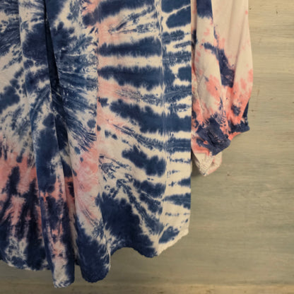 Crown & Ivy Multicolor Tie Dye Split Collar Vneck Tunic Blouse Size 1X Good Conditon