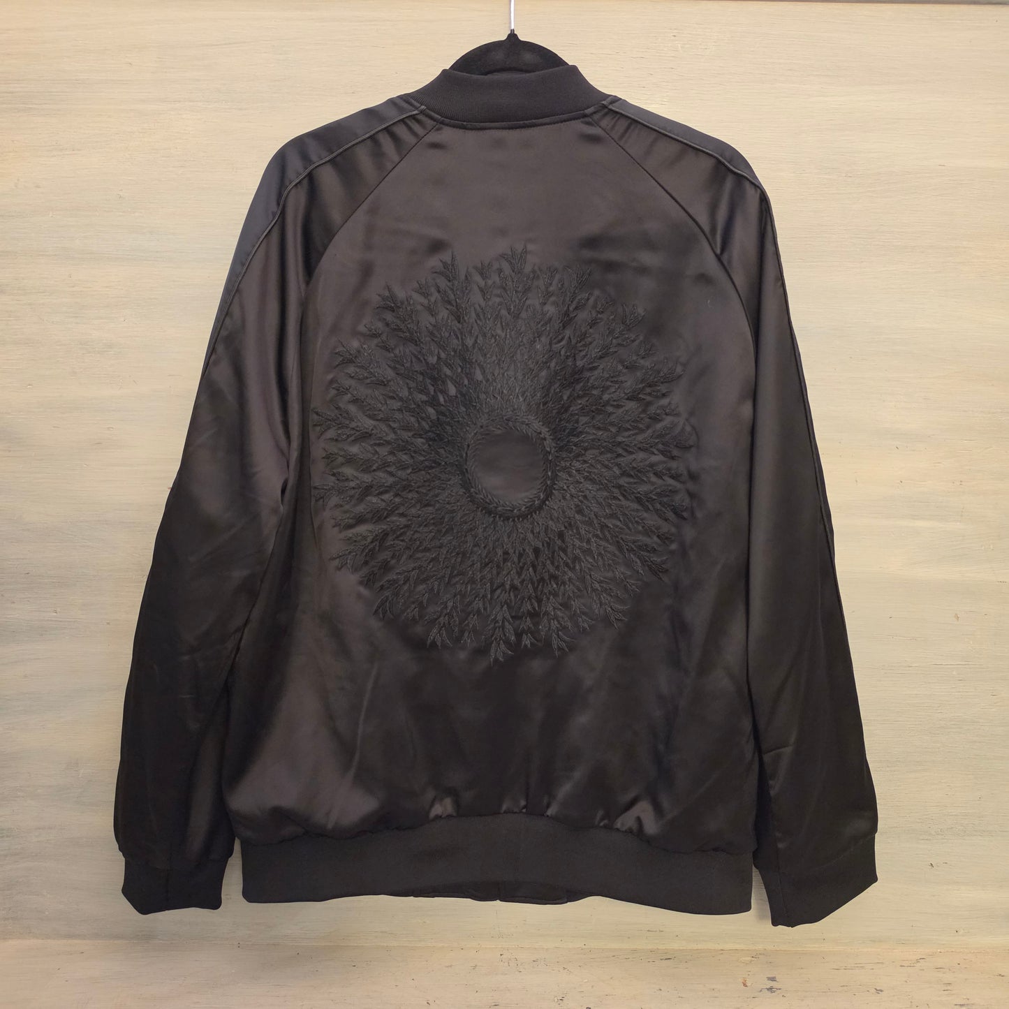 H&M Black Satiny Unisex Embroidered Floral Sunburst Bomber Jacket Size Large Good Condition