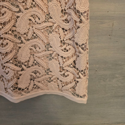 Ann Taylor Loft Blush Pink Crochet Paisley Lace Open Knit Blouse Size Medium Good Condition