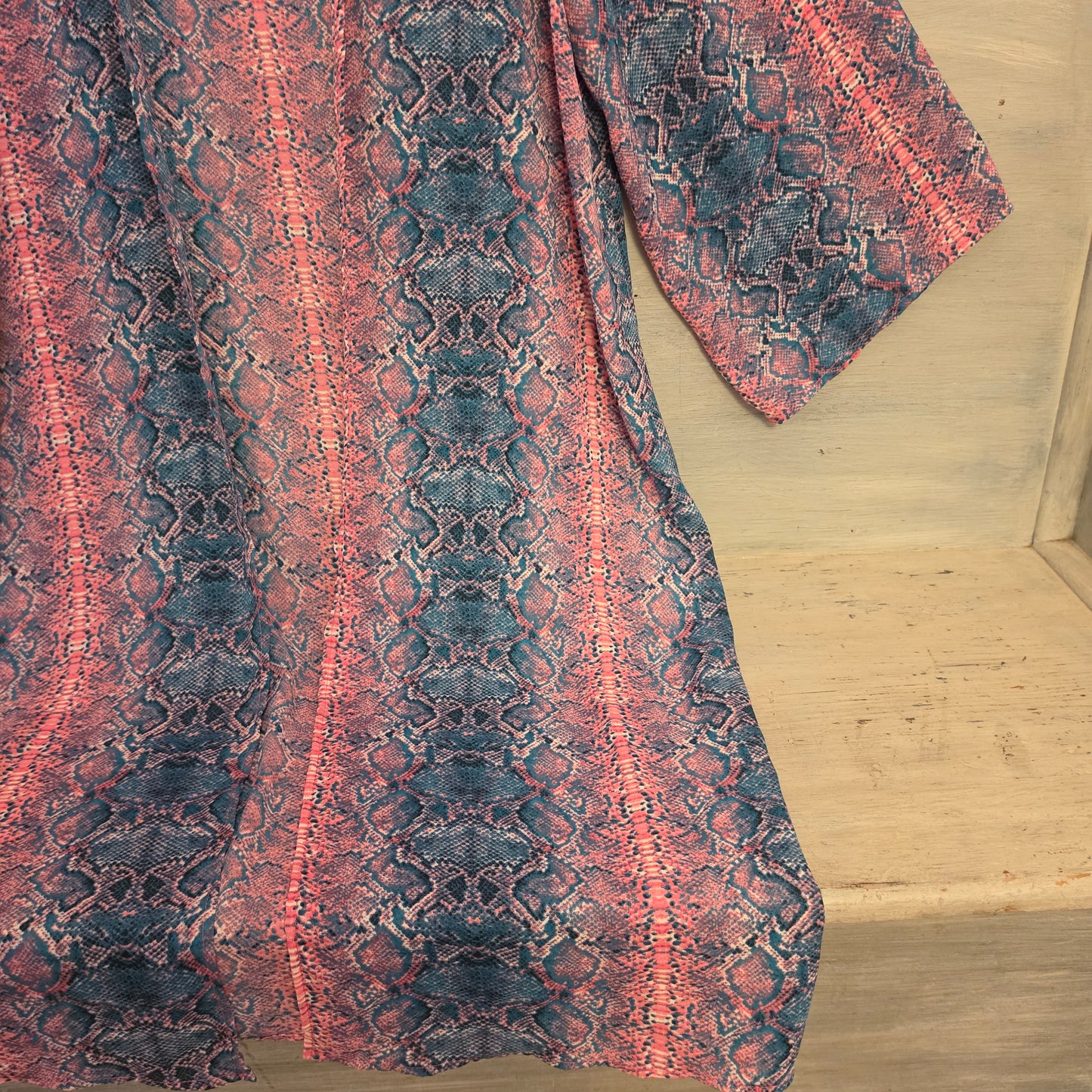 Adrienne Multicolor Snakeskin Print Duster Kimono Coverup Size Medium Like New