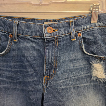 Gap 100% Cotton Distressed Blue Jean Boyfriend Denim Bermuda Shorts Size 14/32 Good Condition
