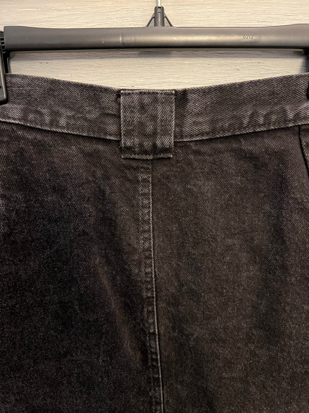 Vintage Chic 100% Cotton Denim Black Midi Pencil Skirt Size 11 Good Condition