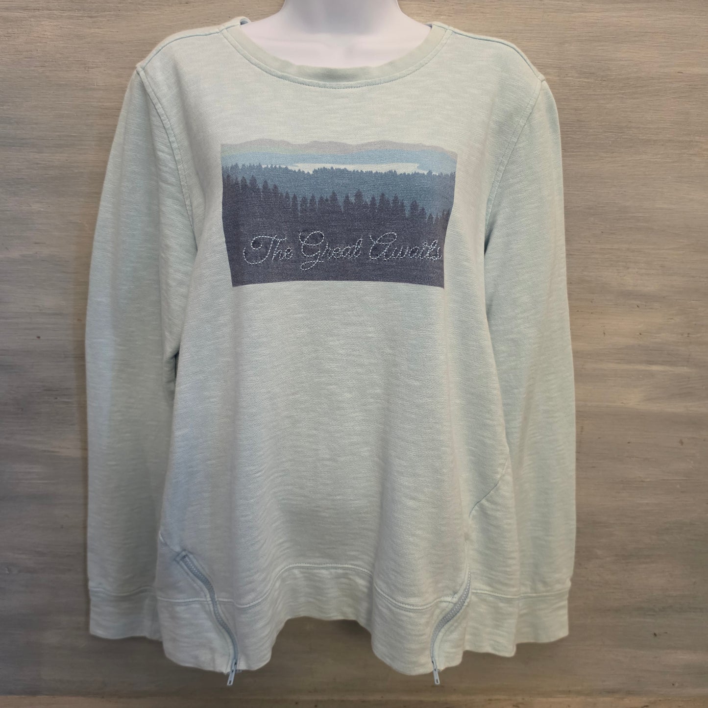 Orvis 100% Cotton Mountain Skyline Graphic Print Crewneck Sweatshirt Size Large Good Condition