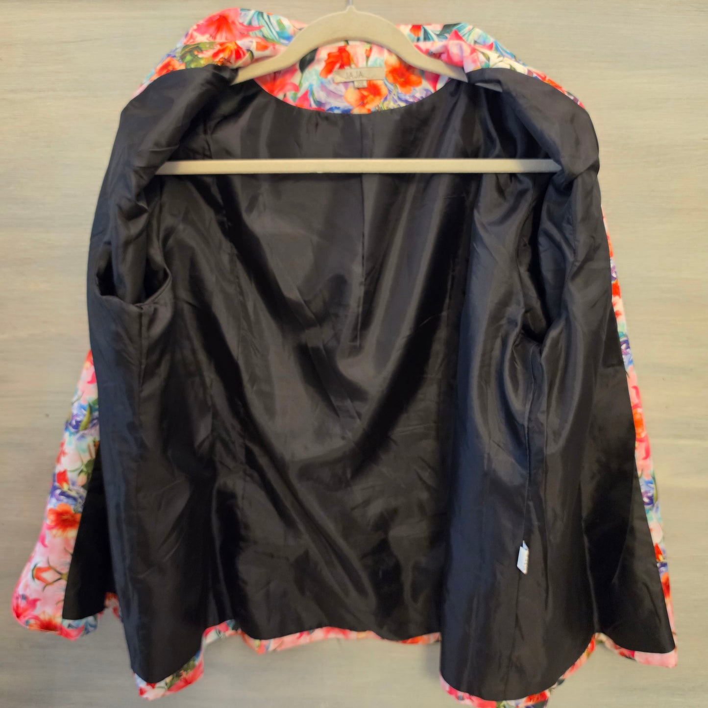 Ja Ja Multicolor Floral Print Satiny One Button Blazer Size 3XL Good Condition