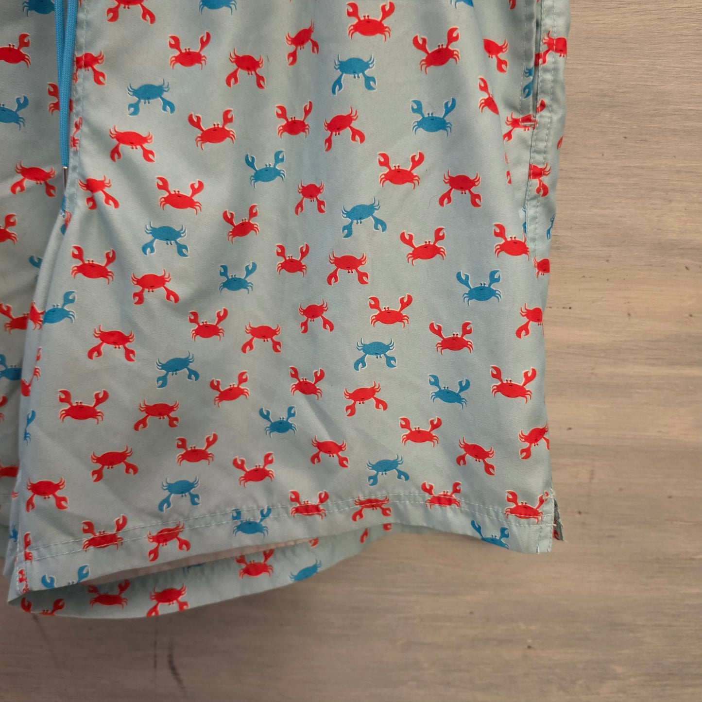 Land's End Men's Light Blue Multicolor Crab Print Swim Trunks Size XXL(44-46) Good Condition