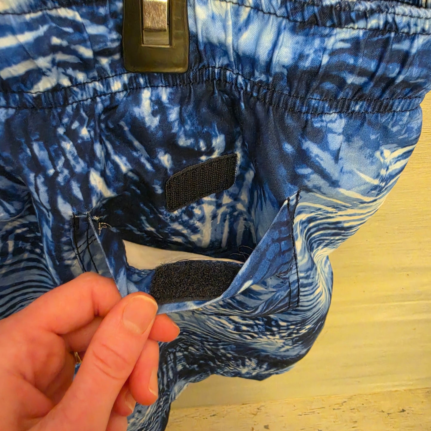 Land's End Men's Blue Tie Dye Print Swim Trunks Size XXL(44-46) Good Condition