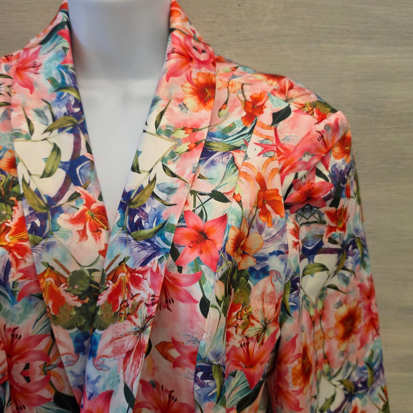 Ja Ja Multicolor Floral Print Satiny One Button Blazer Size 3XL Good Condition