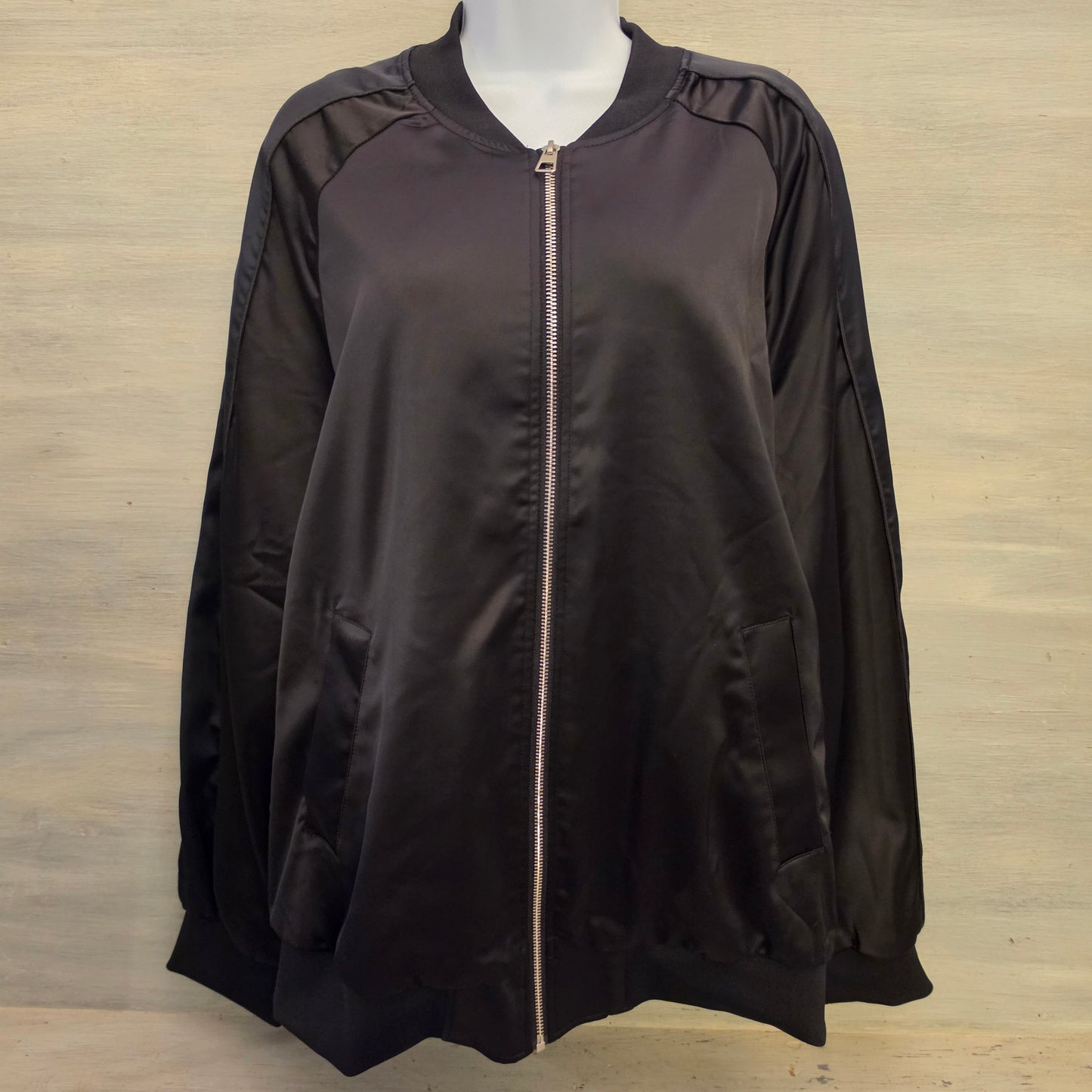 H&M Black Satiny Unisex Embroidered Floral Sunburst Bomber Jacket Size Large Good Condition