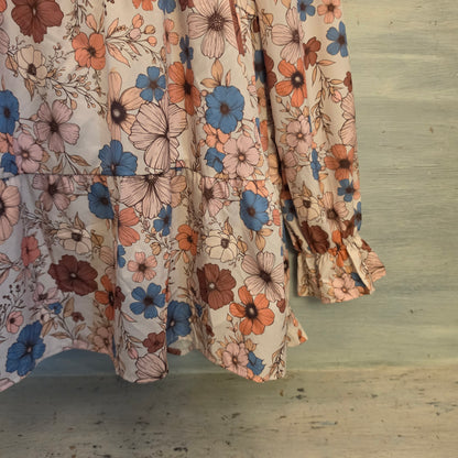 Emery Rose Multicolor Earth Toned Floral Print Tiered Hem Blouse Size Medium Good Condition