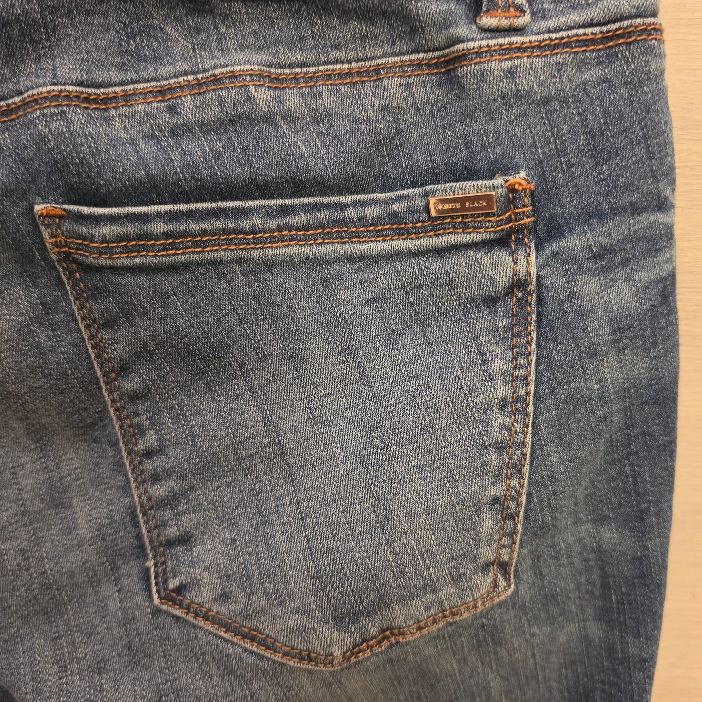 White House Black Market 73% Cotton "The Skimmer" Denim Skinny Jeans Size 10 Good Condition
