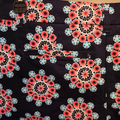 Crown & Ivy 98% Cotton Multicolor Geometric Floral Medallion Print Chino Shorts Size 6 Like New