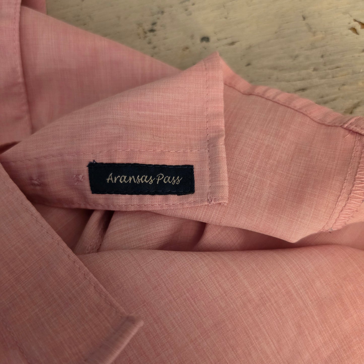 Magellan Outdoors Pink Classic Fit Fish Gear Button Down Shirt Size XXL Good Condition