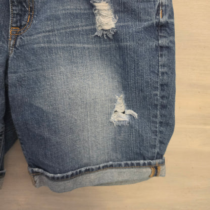 Gap 100% Cotton Distressed Blue Jean Boyfriend Denim Bermuda Shorts Size 14/32 Good Condition