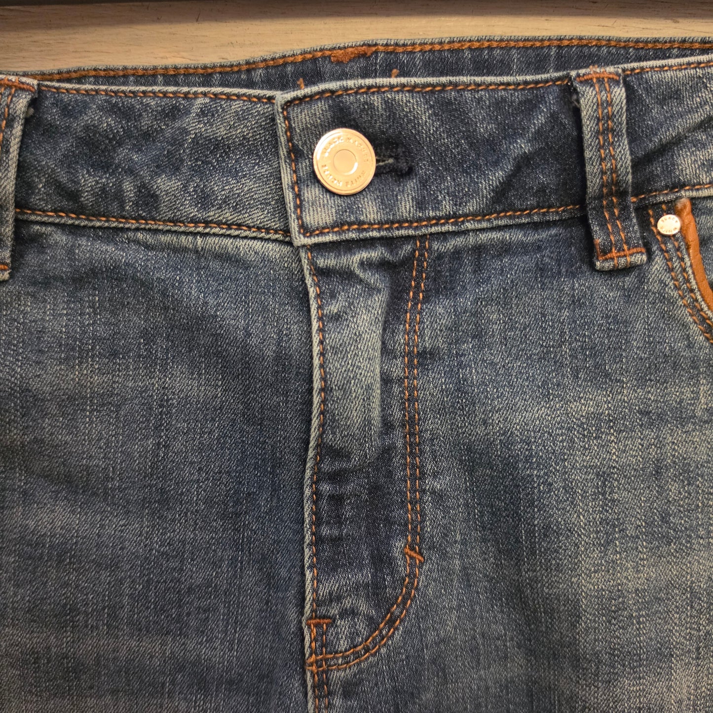 White House Black Market 73% Cotton "The Skimmer" Denim Skinny Jeans Size 10 Good Condition