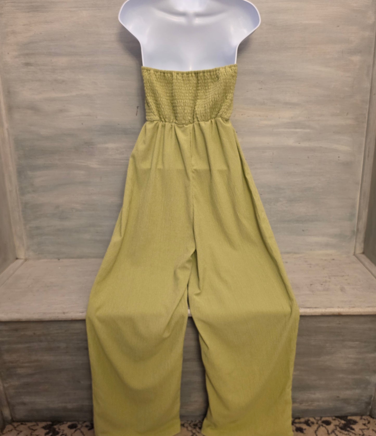 Shein Chartreuse Green Crepe Ruched Strapless Wide Leg Jumpsuit Size Small Good Condition