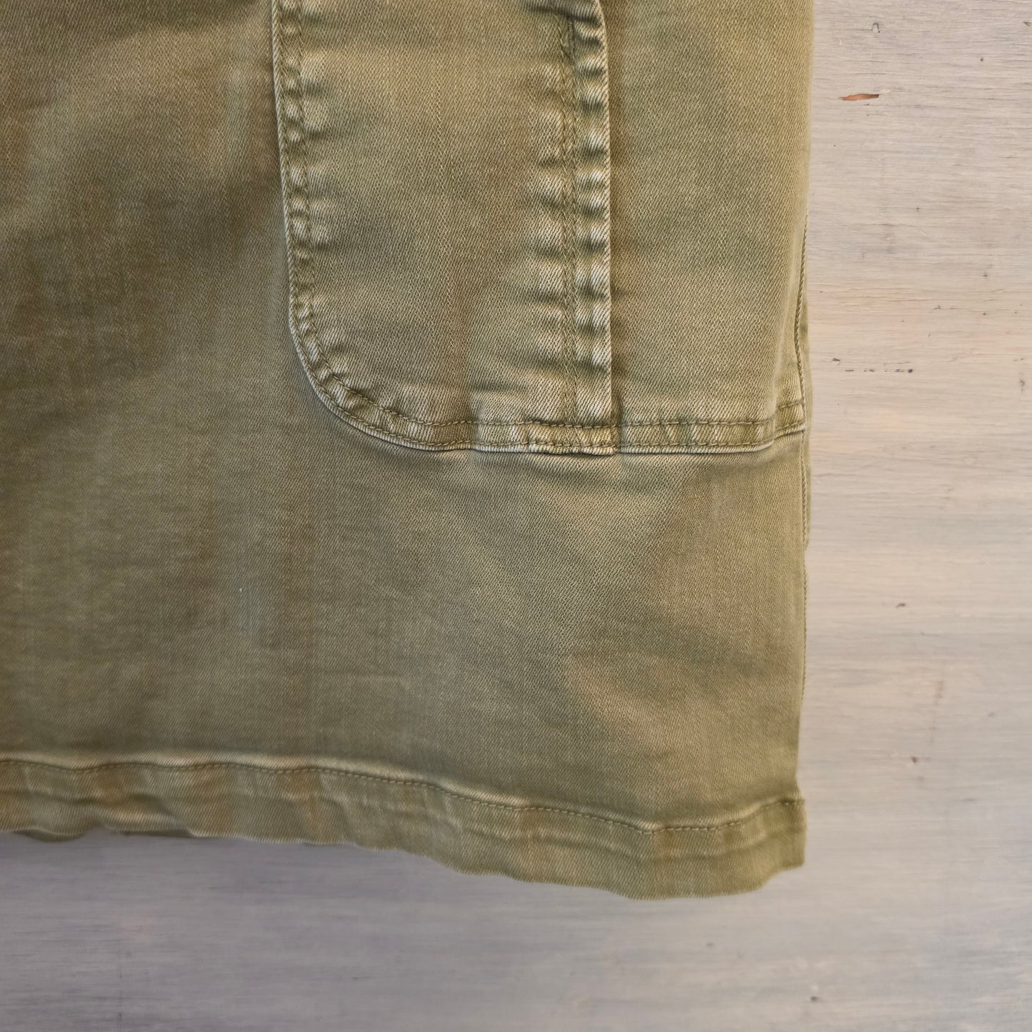Pilcro & the Letterpress by Anthropologie "Charlie" Denim Mini Skirt Size U.S. 6 Good Condition