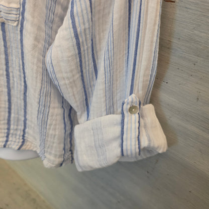 Love Notes 100% Cotton Blue White Striped Button Down Cropped Blouse Size Large Good Condition