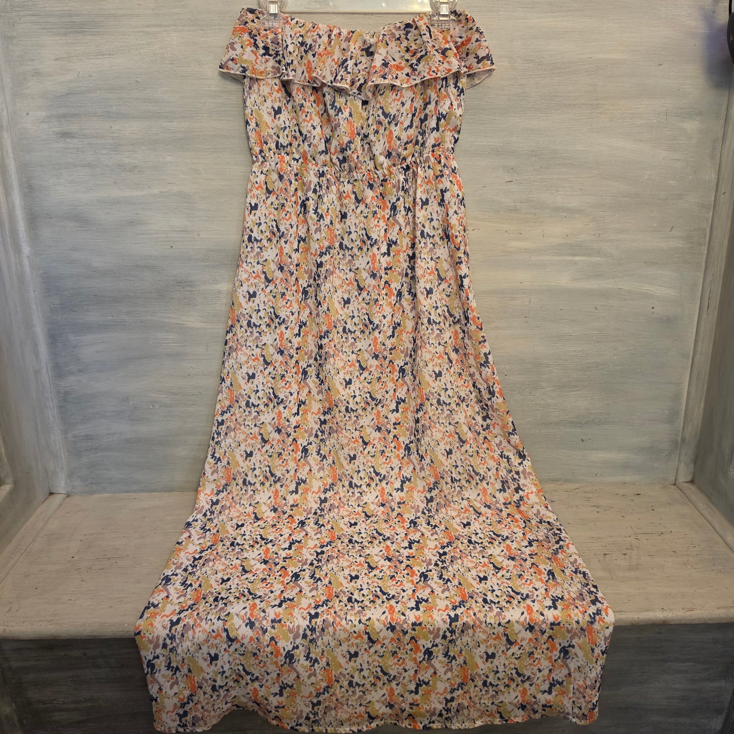 Tulle Multicolor Abstract Print Ruffle Neck Strapless Maxi Dress Size Medium Good Condition